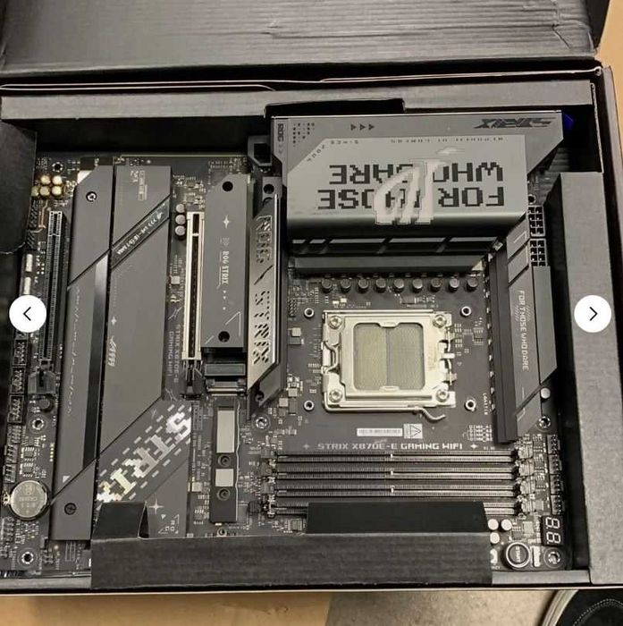 Лот 12 материнських плат X870 ROG STRIX, B650 Asus
