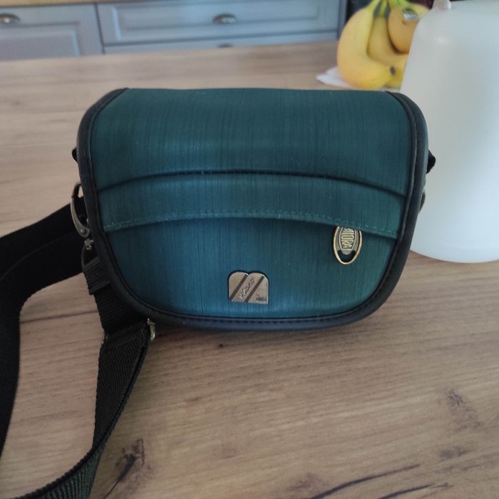 Saszetka na ramię zielona 15/12/6cm