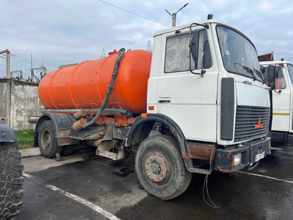 Асенізатори МАЗ-533702 2012р