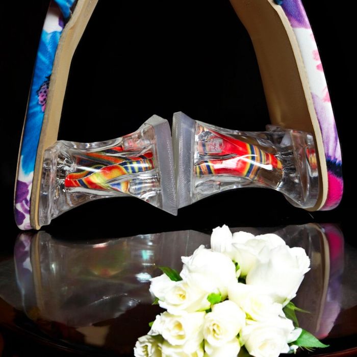 Nowe klapki damskie w kwiaty na przezroczystym obcasie efektowne wygod