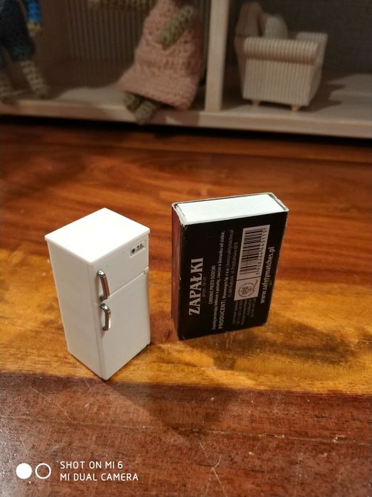 Domek dla lalek - mini lodówka