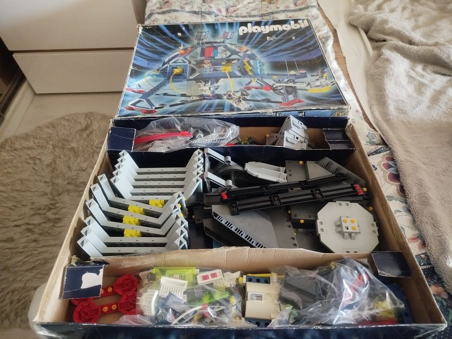 Playmobil 3079 space station  com caixa