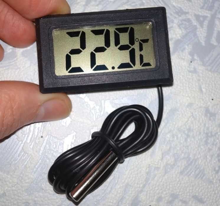 Мини термометр с выносным датчиком для аквариума, инкубатора и др.