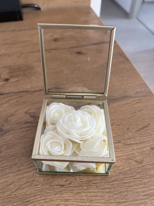 Szkatułka na obrączki ślub