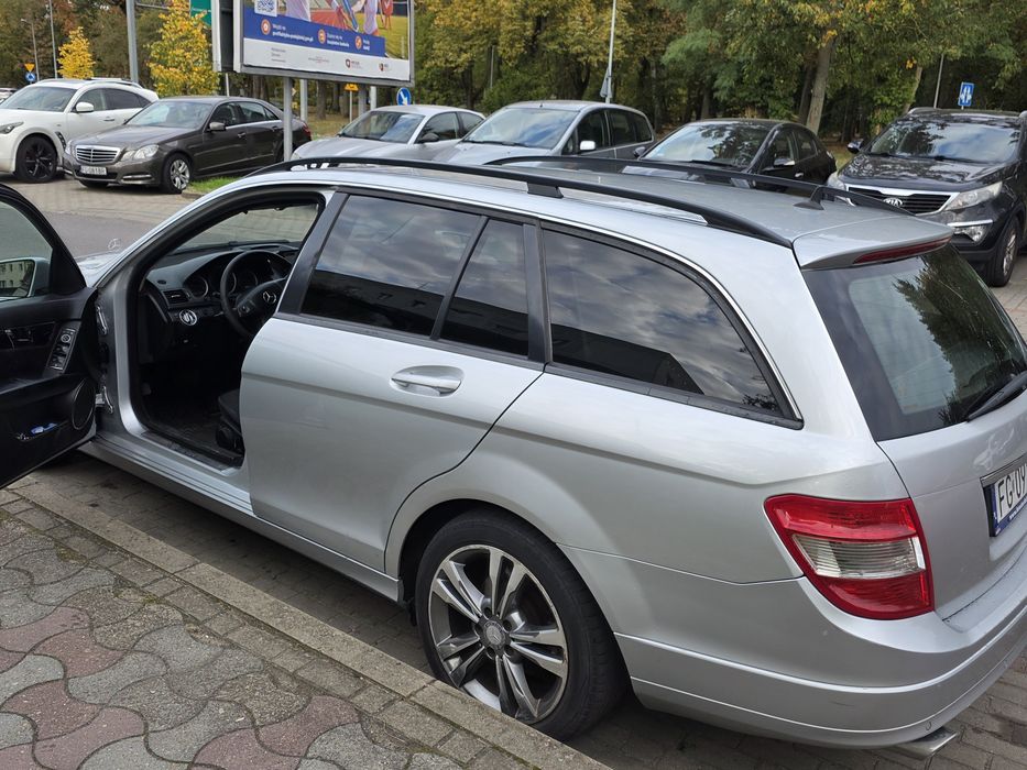MERCEDES  klasy c w204