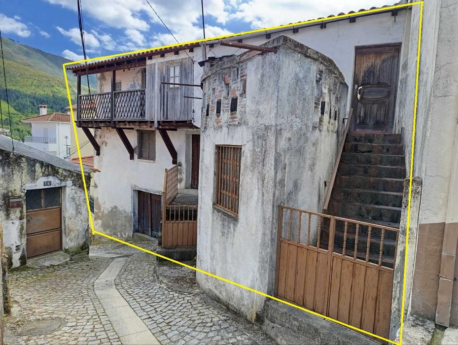 Casa na montanha para renovar