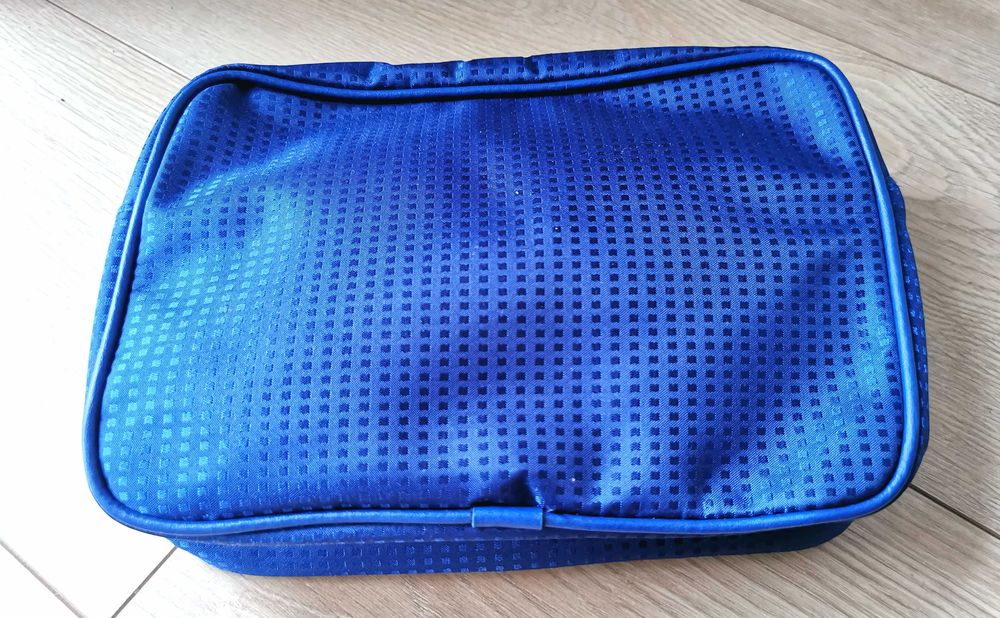 Zestaw 2 kosmetyczek Estee Lauder