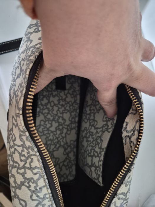 Mala Tous  a tiracolo Kaos