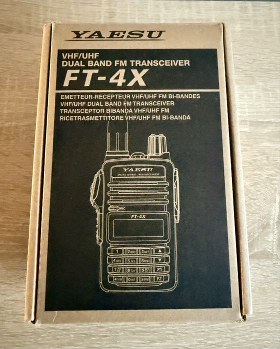 Radiotelefon Yaesu FT-4X