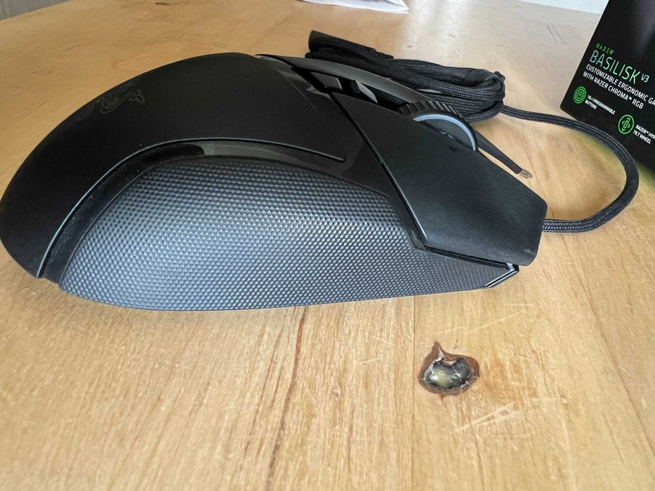 Rato Razer Basilisk v3 RGB 26k DPI
