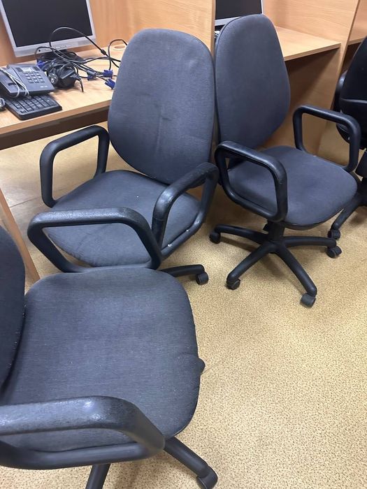 крісла на колесах 100шт! офісні компʼютерні