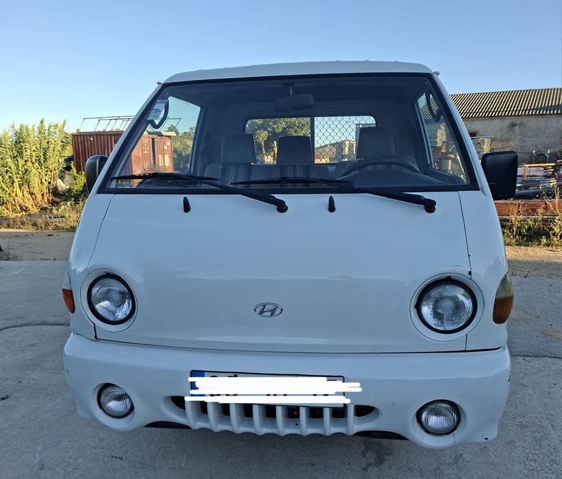 Hyundai     H100