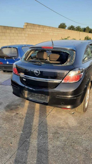 Розборка Opel Astra H GTC Z17DTH, шрот, автозпчастни