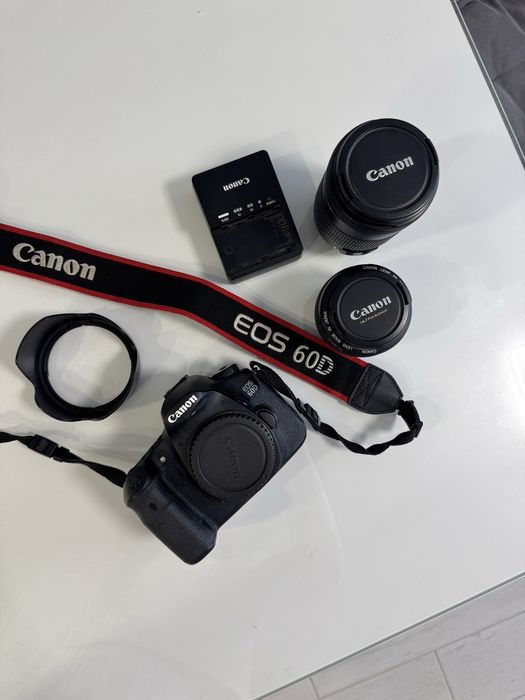 Фотоапарат Canon EOS 60D + 2 об’єктиви — повний комплект