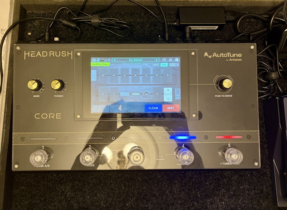 Headrush Core - pedaleira/amp modelling de guitarra/voz