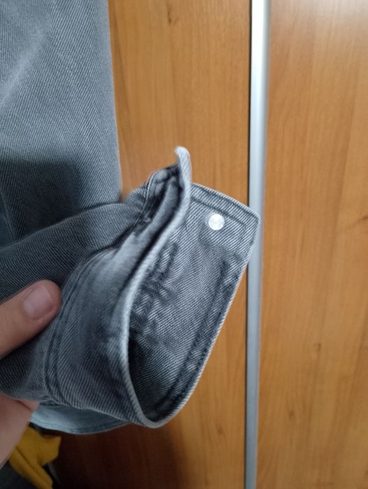 Продам джинсову куртку