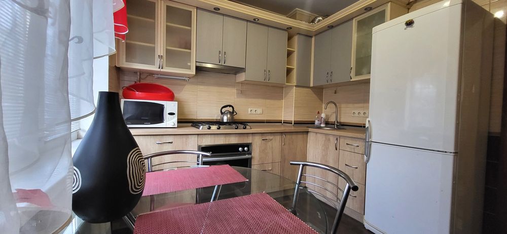 Подобо Центр,5 хв від Макдональдса