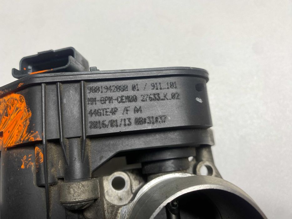 Дросельна заслонка Peugeot 108. 2008. 208. 301. 308 - 1.0-1.2 12V