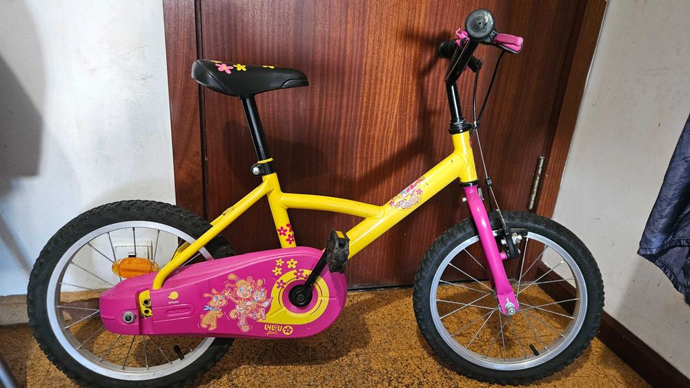 Bicicleta menina