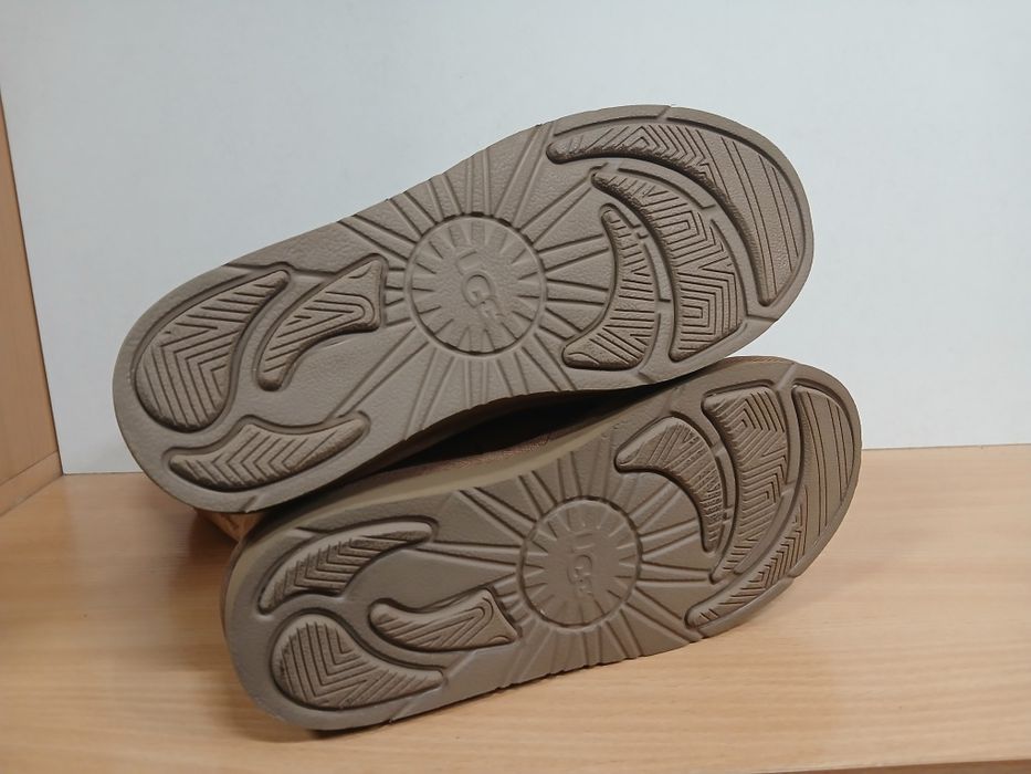UGG 38 р/24 см ботінки , чобітки оригінал