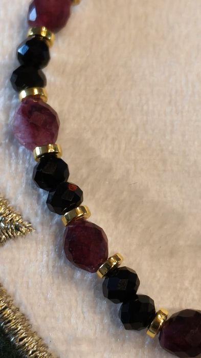 Bransoletka z naturalnych kamieni Granat, Kwarc czarny