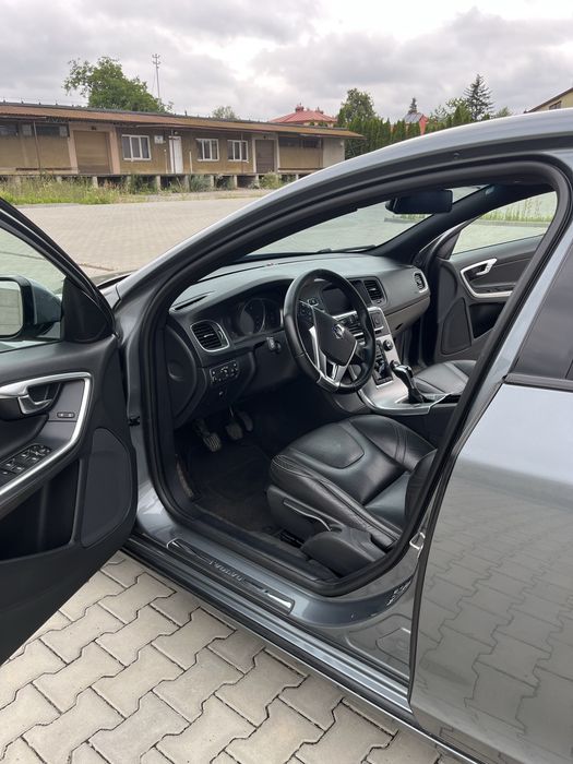 Volvo S60 D2  II gen.