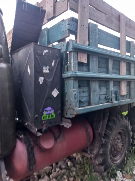 ЗІЛ 131 на повному ходу