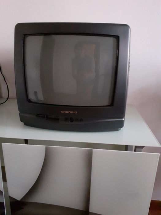 Televisão GRUNDIG E SAMSUNG
