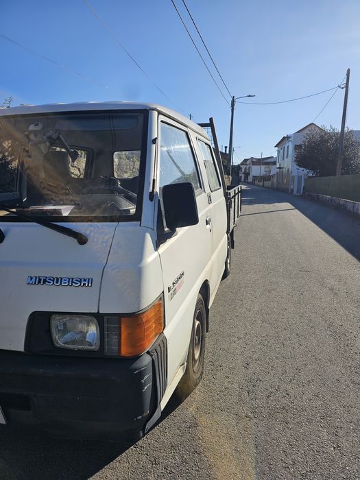 Vendo carrinha L 300 2.5  cabine dupla 7 lugares