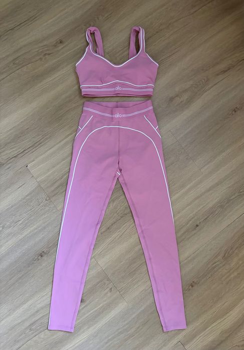 Alo Yoga komplet legginsy+top rozmiar S, różowy