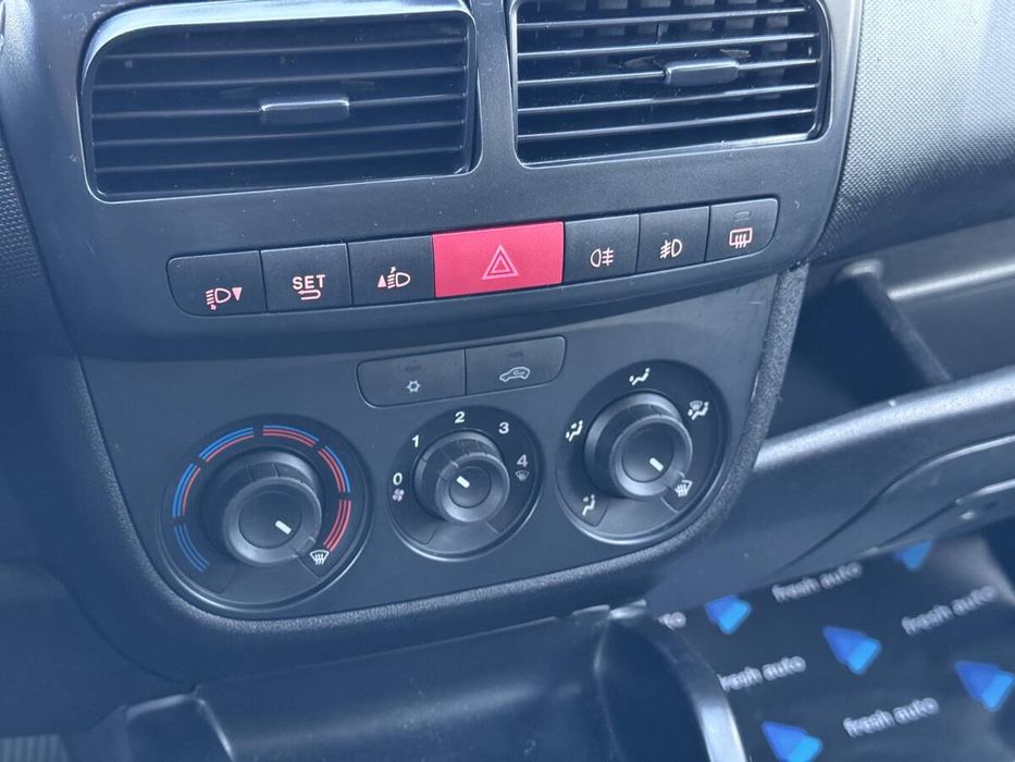 Opel Combo 2018 freshauto