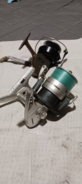 Varias Canas de pesca Vendo ou troco material de pesca