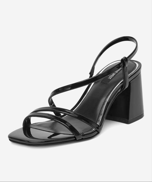 Nowe buty sandalki lakierowane na slupku Nine West