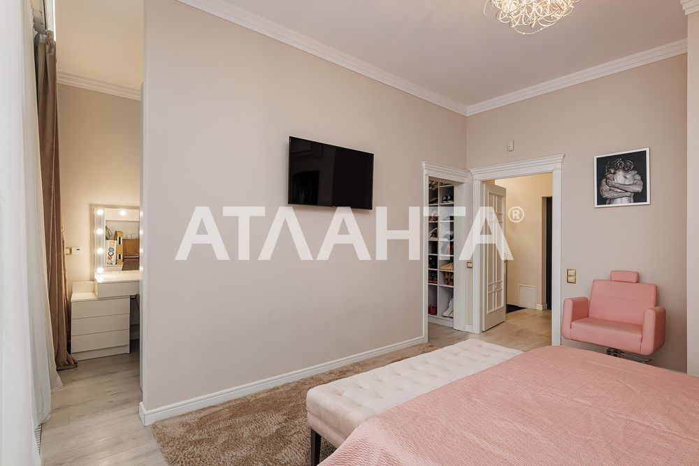 Продаж елегантної дворівневої квартири у Львові, пр.Чорновола