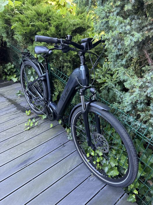 Rower elektryczny Cube Touring Hybrid 54 (M)