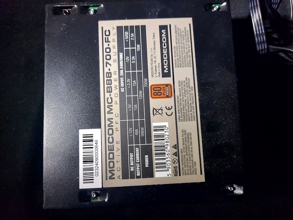 Zasilacz komputerowy Modecom B88 FC 700W Plus Bronze