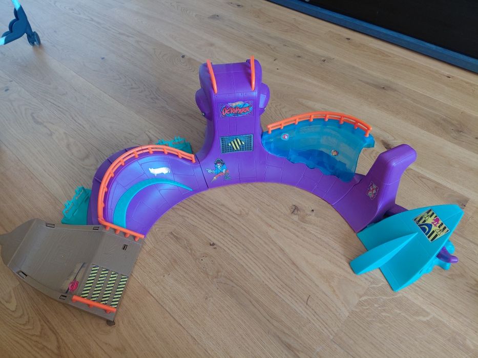 Skate park osmiornica hot wheels
