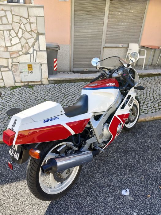 Yamaha FZR 600 3HE