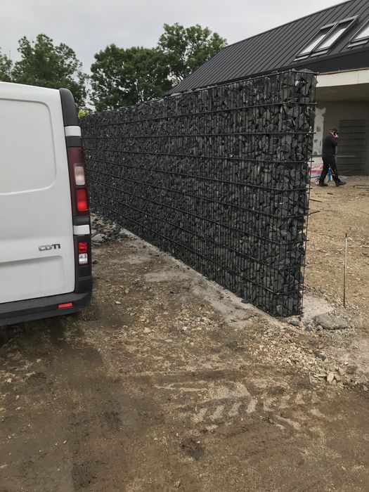 Gabion , gambion , gabiony