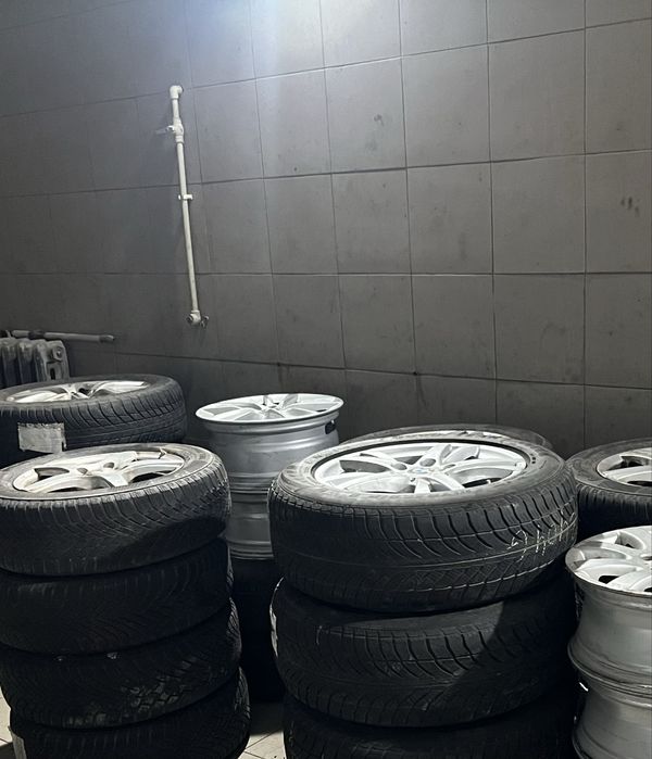 Колеса в зборі легкосплавні з резиною