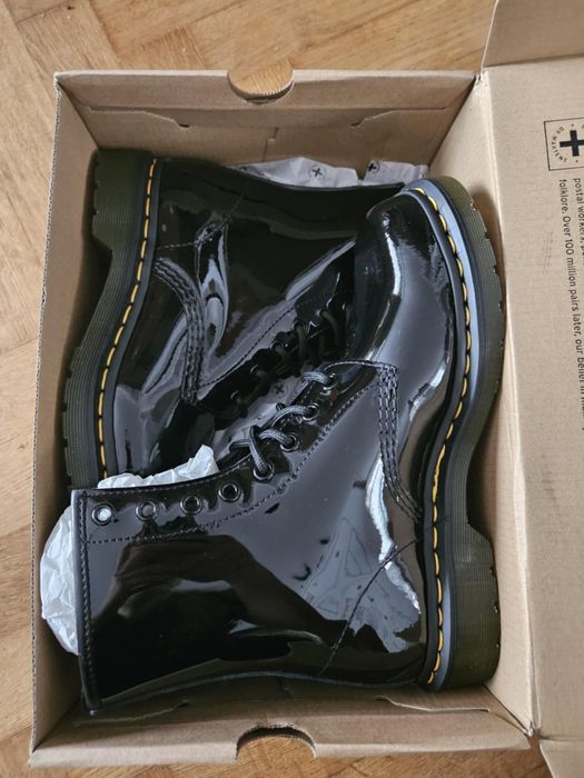 Dr. Martens 1460 damskie glany w rozmiarze 41 nowe