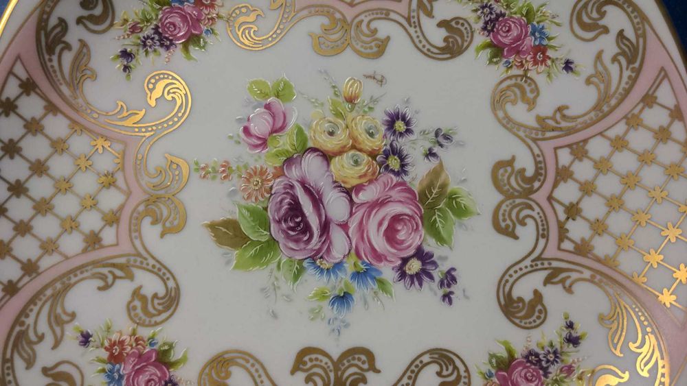 Prato de Bolo e Travessa em porcelana Limoges pintada à mão e assinada