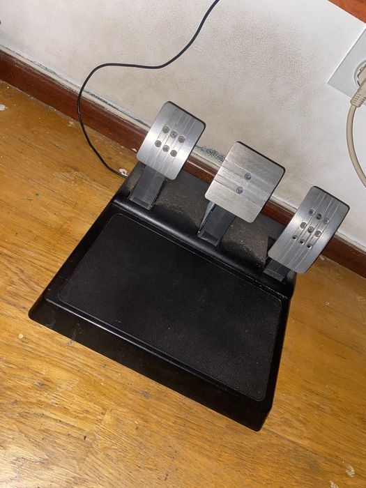 Trustmaster t300. Com shifter