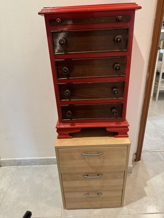 Vendo  duas mimi comodas pelo preço de uma