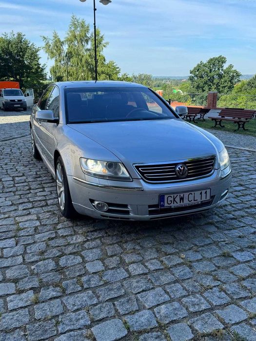 Volkswagen Phaeton LONG 4.2 V8 – 2003 r. – Luksus i Komfort Klasy Premium