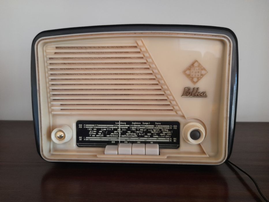 Radio antigo telefunken Polka