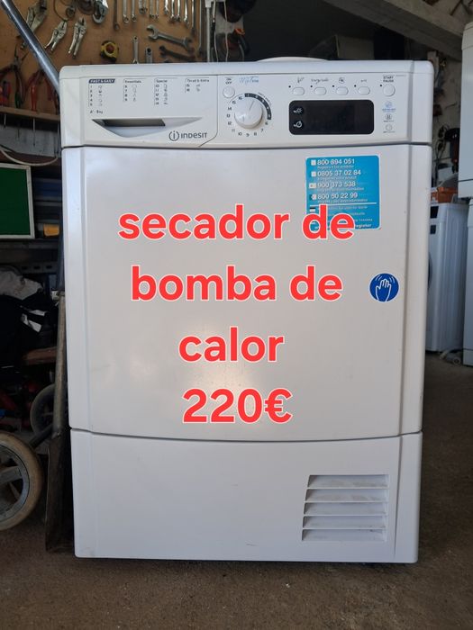 Várias máquinas de lavar
