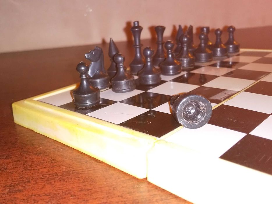 Szachy magnetyczne PRL