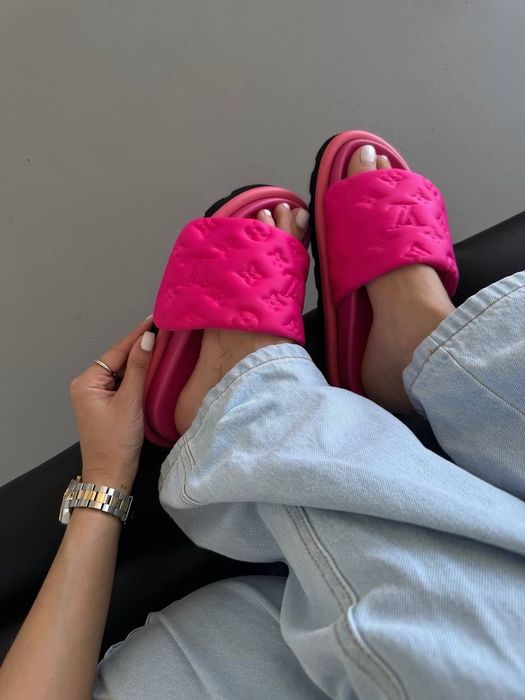 ЕКСКЛЮЗИВ! Louis Vuitton Pillow Slides Light Grey / Pink 36 37 38 39 40 41 луї вітон пілоу слайдс ніжно-сірі рожеві