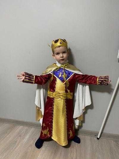 Карнавальні костюми прокат у Львові. Плаття Костюми для Випускного, для Першого причастя